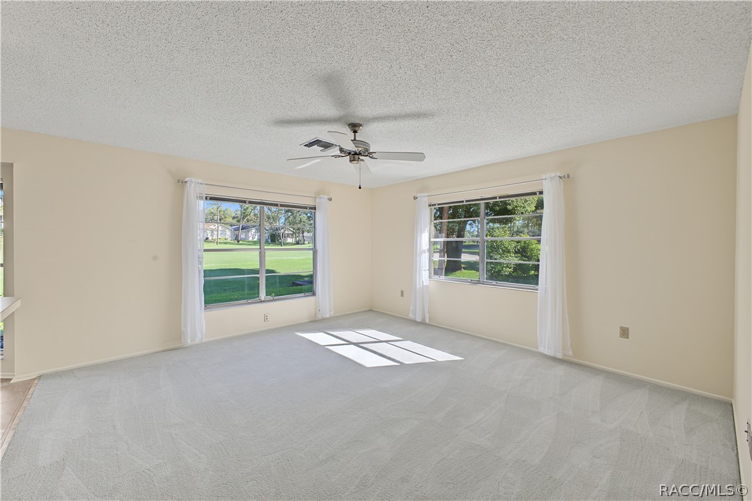 7103 Crown Oaks Drive, Spring Hill, FL 34606