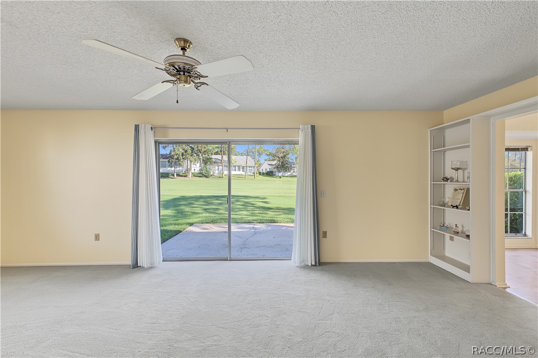 7103 Crown Oaks Drive, Spring Hill, FL 34606