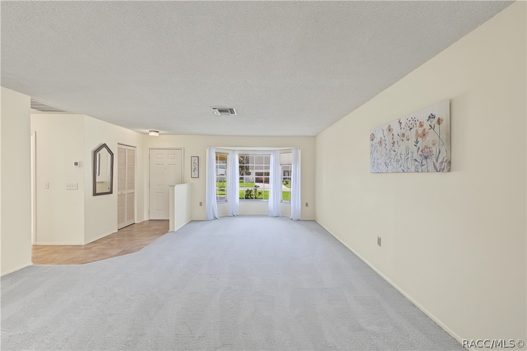 7103 Crown Oaks Drive, Spring Hill, FL 34606 7103 Crown Oaks Drive, Spring Hill, FL 34606