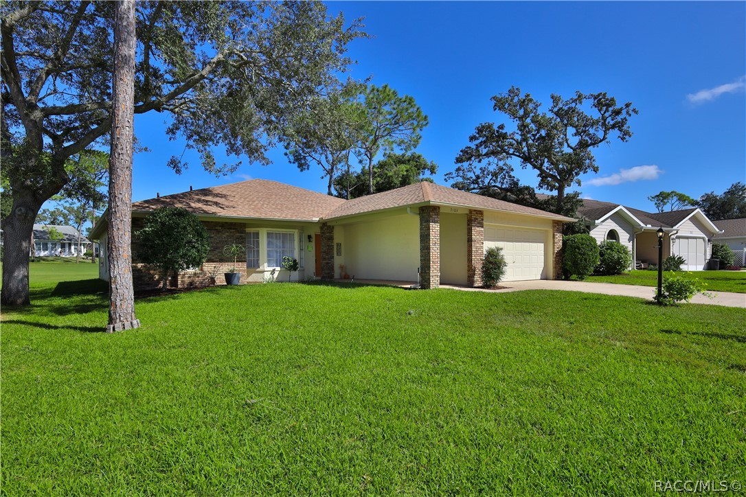 7103 Crown Oaks Drive, Spring Hill, FL 34606 7103 Crown Oaks Drive, Spring Hill, FL 34606