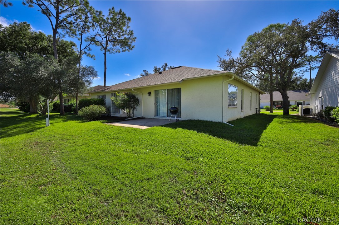 7103 Crown Oaks Drive, Spring Hill, FL 34606