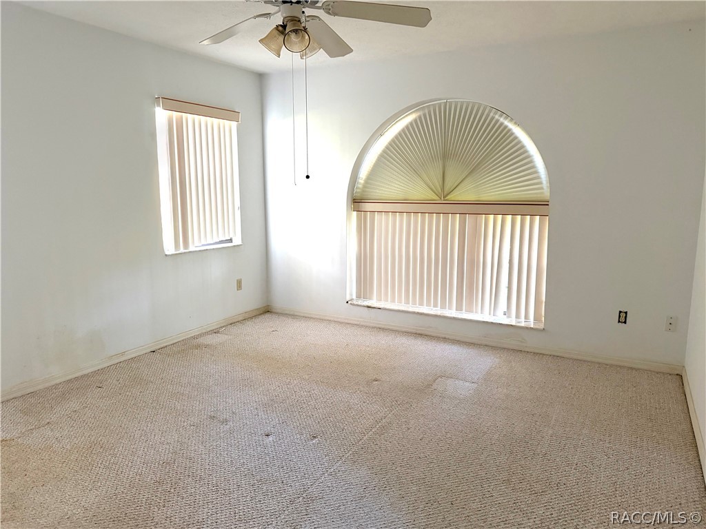 6135 W Pine Ridge Boulevard, Beverly Hills, FL 34465