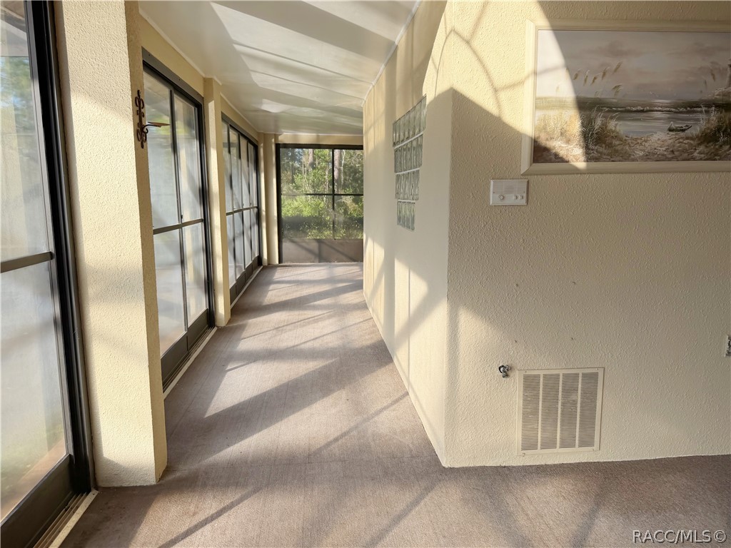 6135 W Pine Ridge Boulevard, Beverly Hills, FL 34465