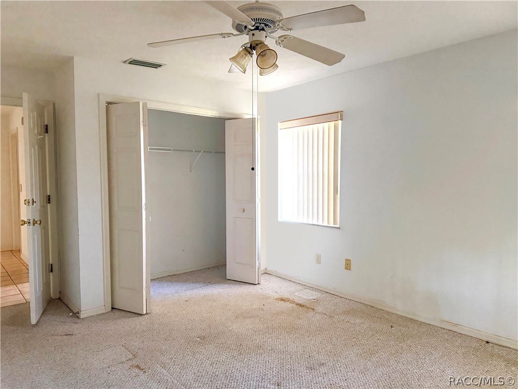 6135 W Pine Ridge Boulevard, Beverly Hills, FL 34465