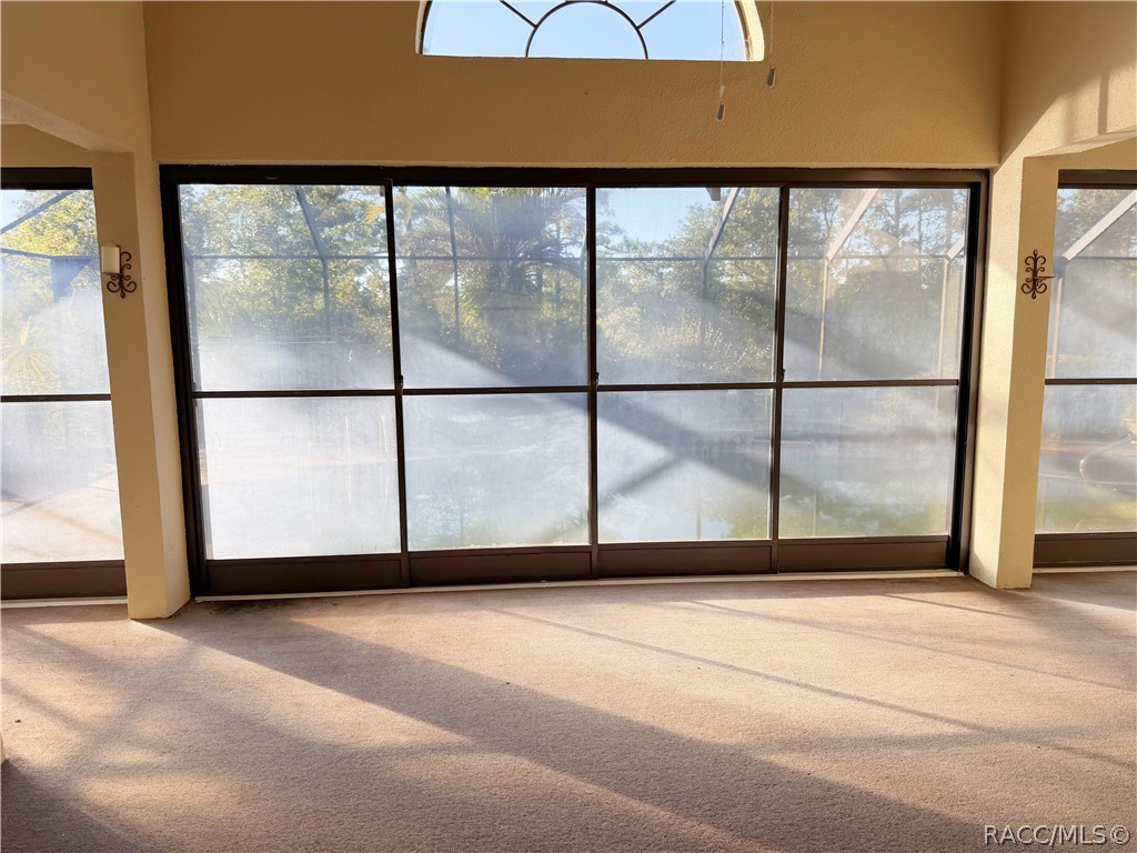 6135 W Pine Ridge Boulevard, Beverly Hills, FL 34465