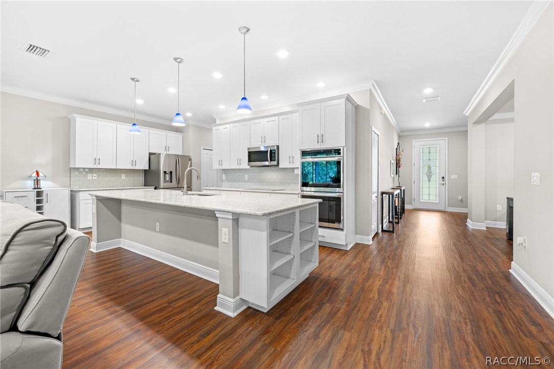 16 Elder Court E, Homosassa, FL 34446