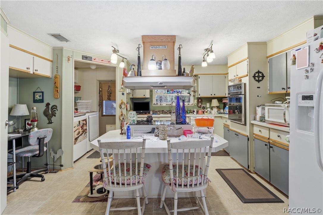 5650 W State Street, Homosassa, FL 34446