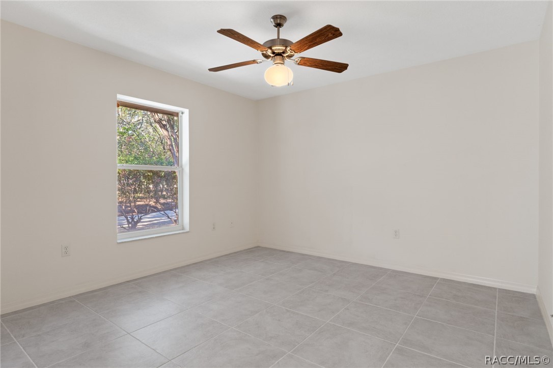 5839 N Carnation Drive, Beverly Hills, FL 34465