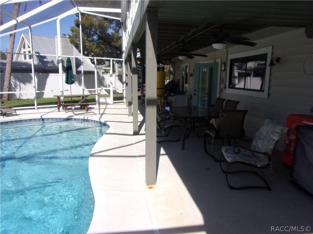 2574 N REGATTA Point, Crystal River, FL 34429