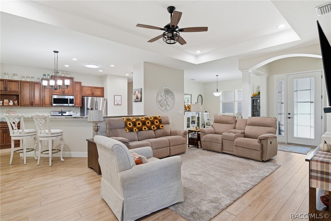 197 N Independence Highway, Inverness, FL 34453