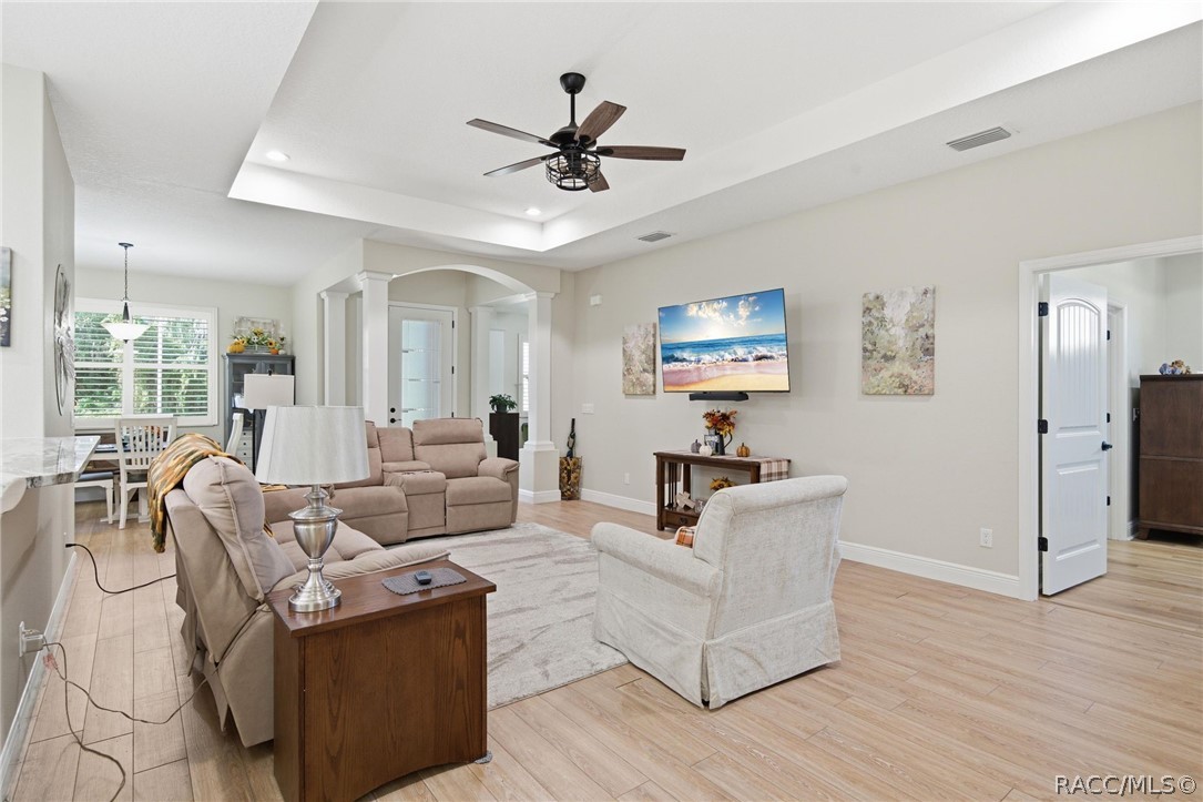 197 N Independence Highway, Inverness, FL 34453