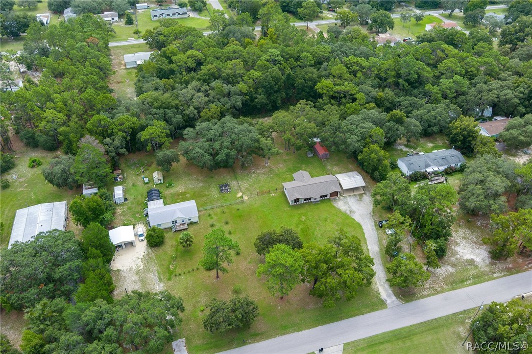 1931 S Colonial Avenue, Homosassa, FL 34448