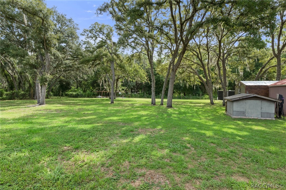 1931 S Colonial Avenue, Homosassa, FL 34448