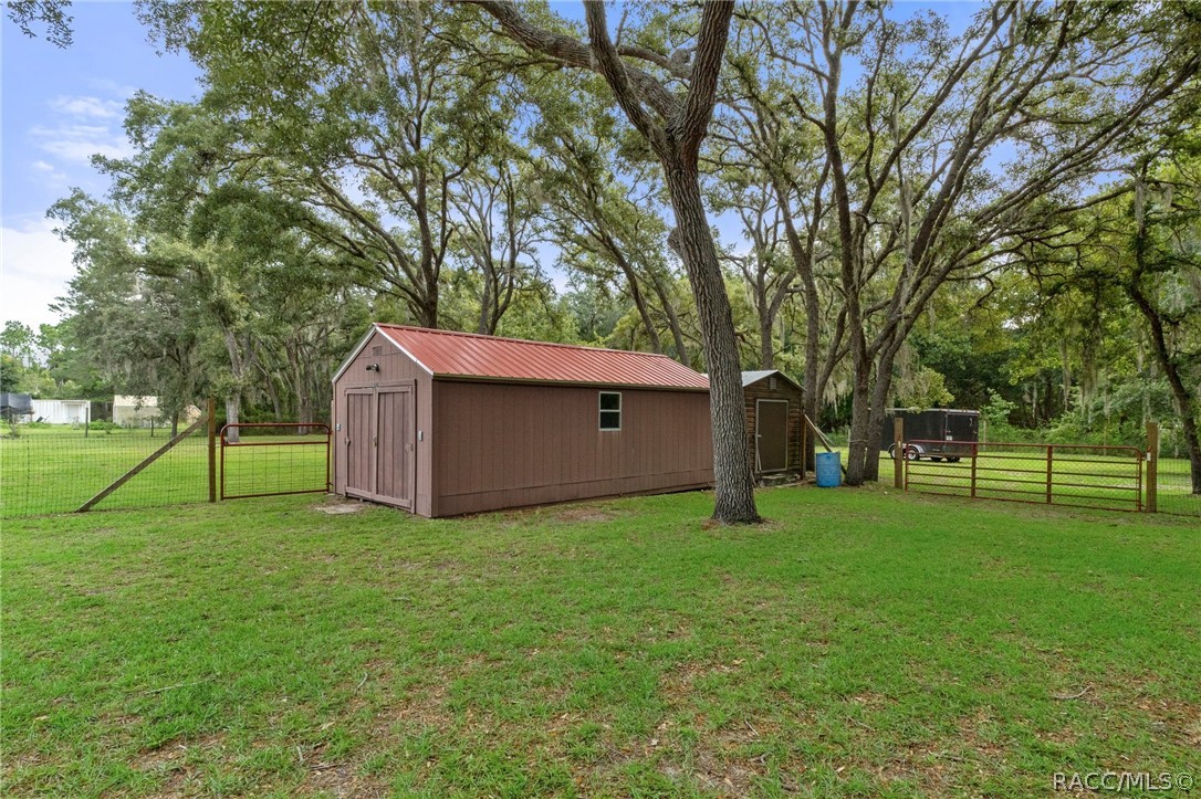 1931 S Colonial Avenue, Homosassa, FL 34448