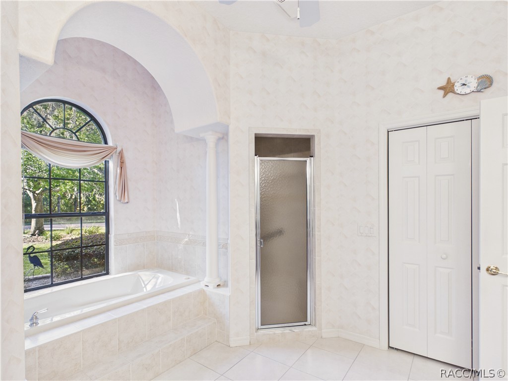 MASTER TUB