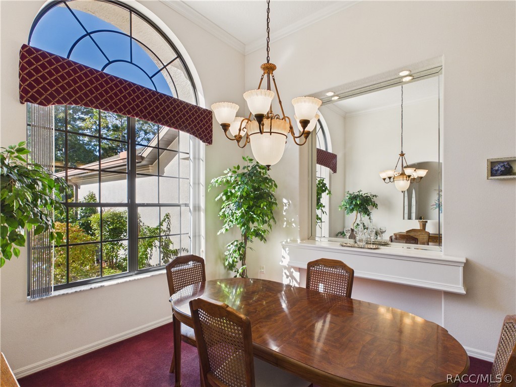 DINING ROOM 1