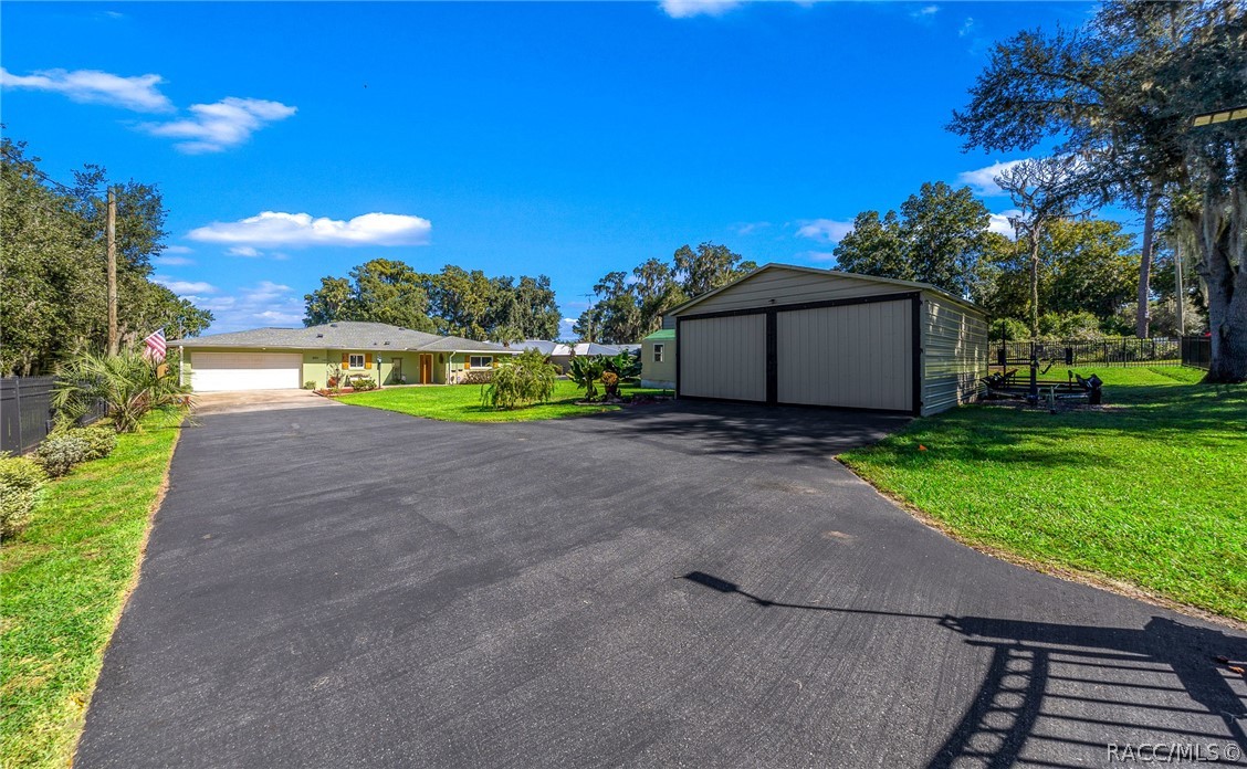 5911 W Riverbend Road, Dunnellon, FL 34433