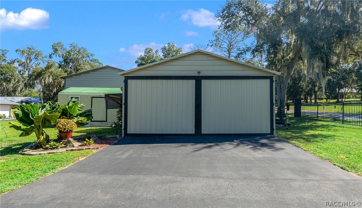 5911 W Riverbend Road, Dunnellon, FL 34433
