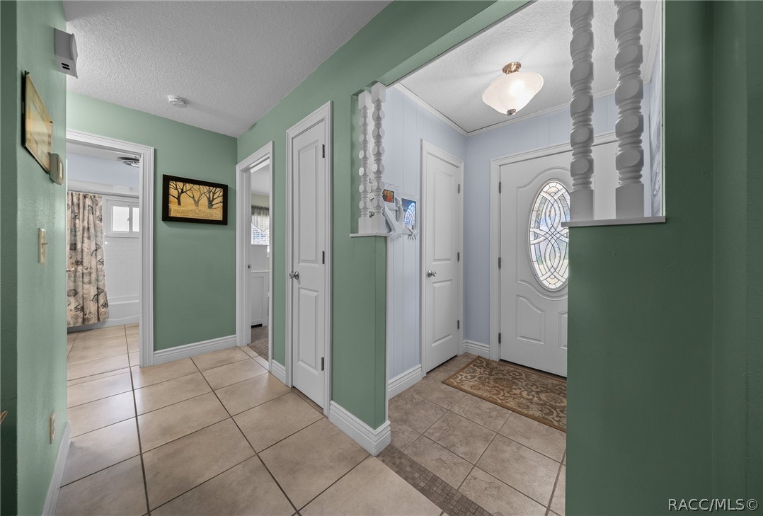 5911 W Riverbend Road, Dunnellon, FL 34433