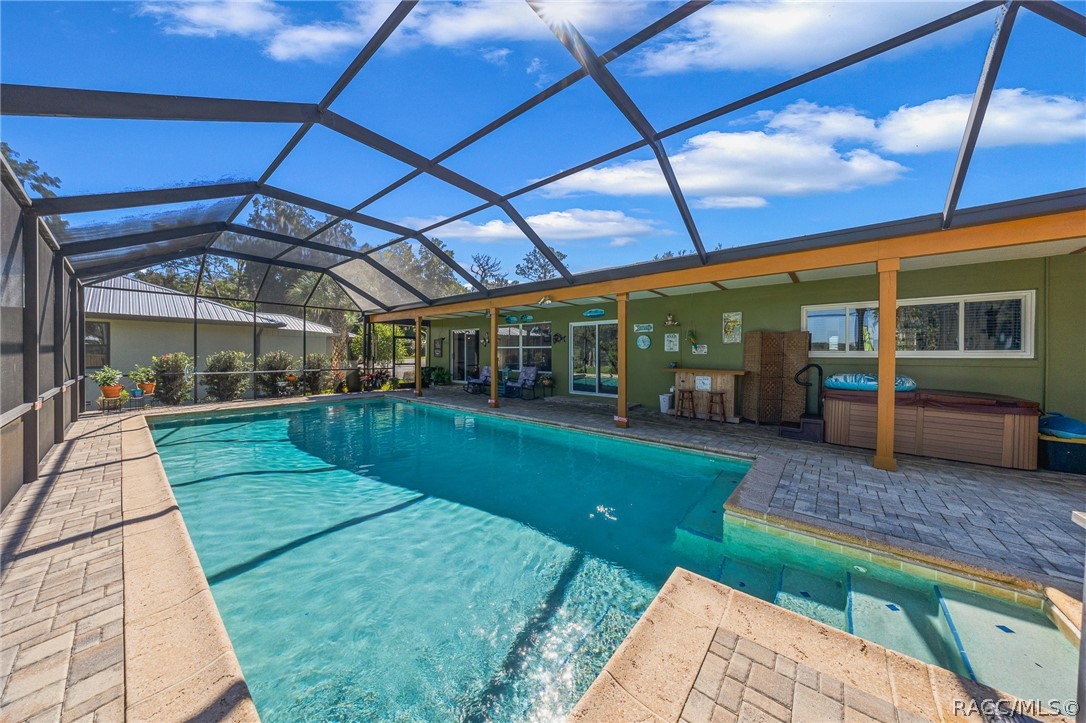 5911 W Riverbend Road, Dunnellon, FL 34433