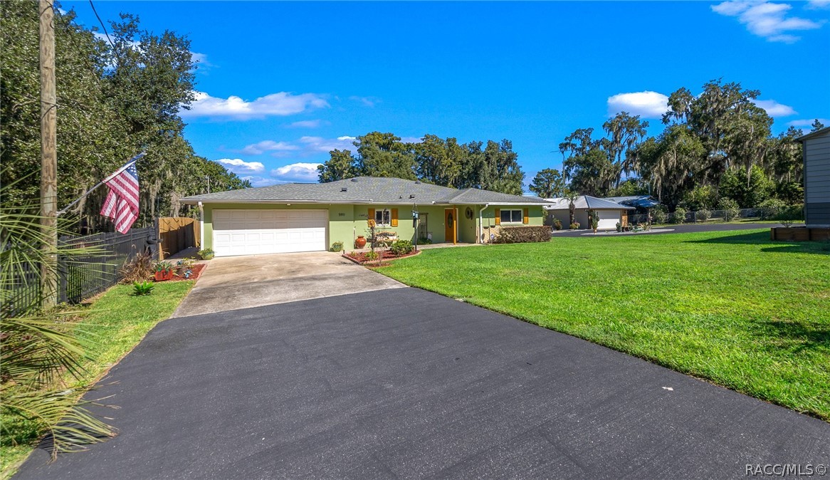 5911 W Riverbend Road, Dunnellon, FL 34433