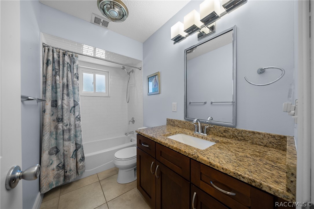 5911 W Riverbend Road, Dunnellon, FL 34433