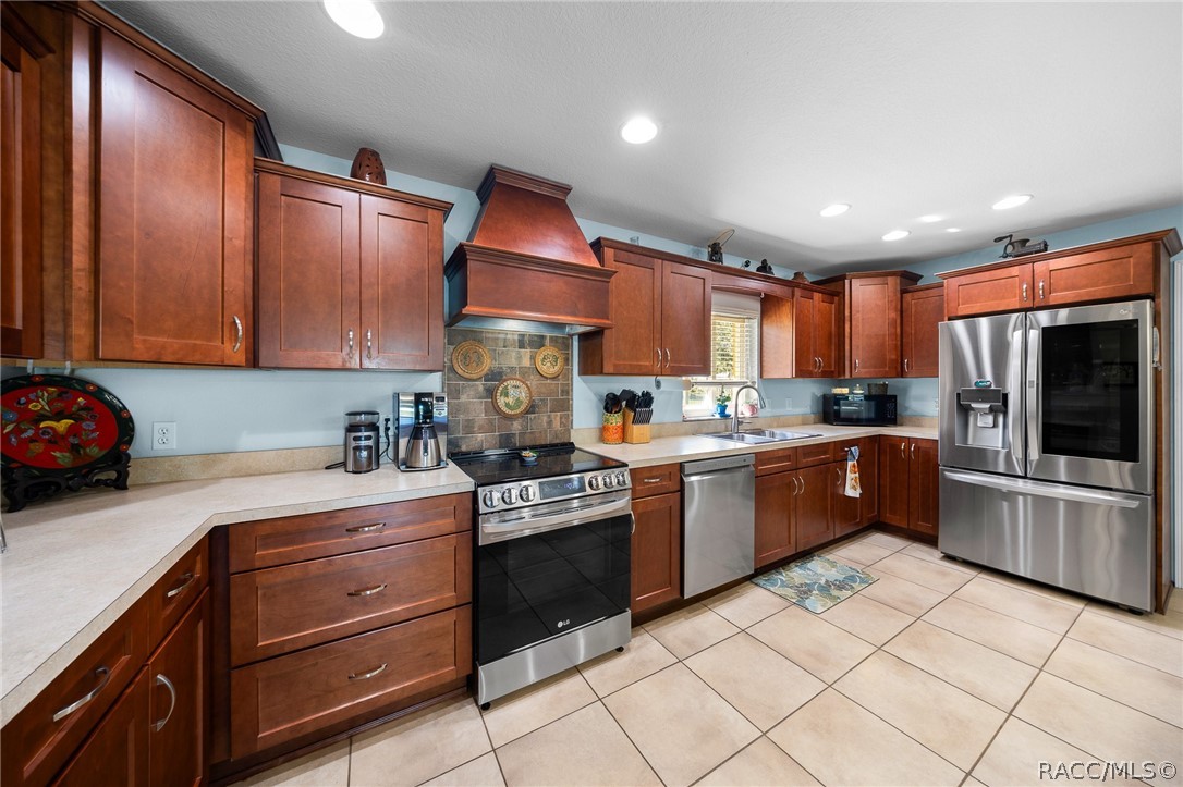 5911 W Riverbend Road, Dunnellon, FL 34433