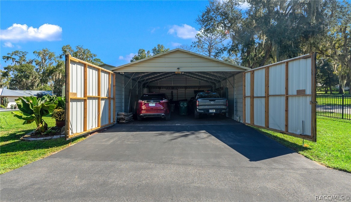 5911 W Riverbend Road, Dunnellon, FL 34433