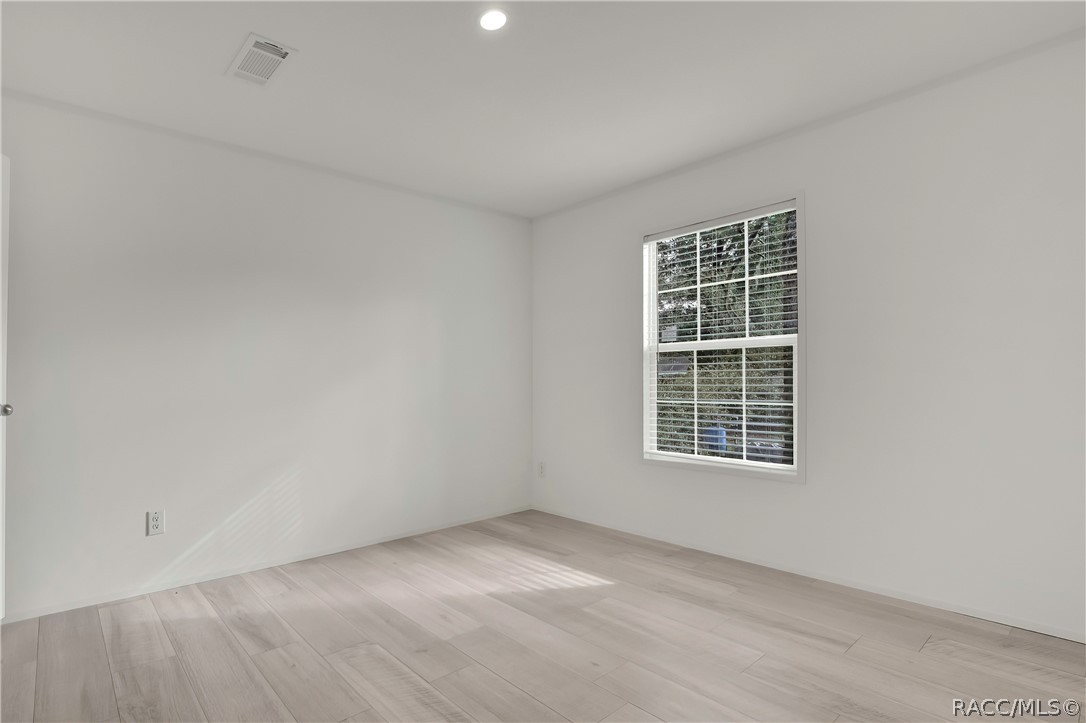 6790 W Park Drive, Homosassa, FL 34446