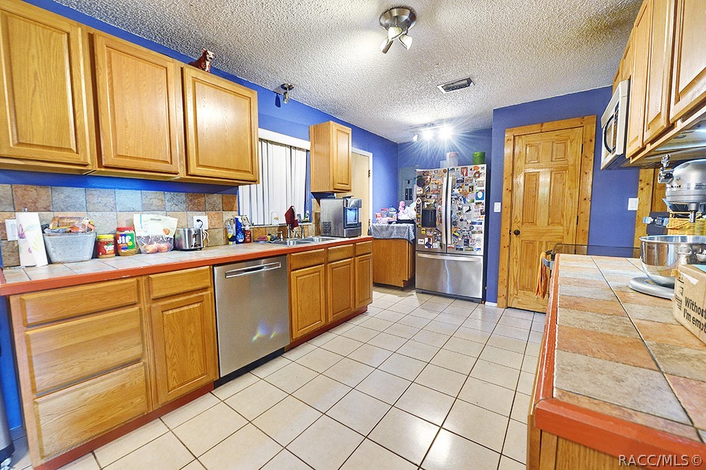 7090 S Florida Avenue, Floral City, FL 34436