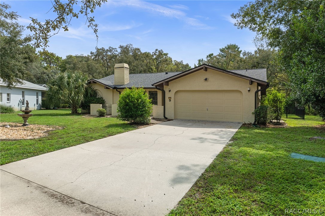 9 N TUPELO Court, Homosassa, FL 34446