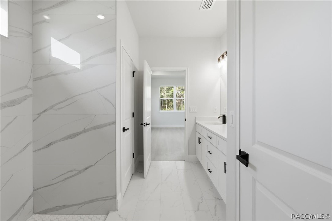 12 Apple Court, Homosassa, FL 34446