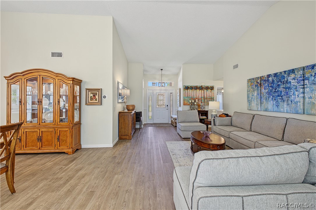 2427 Hidden Trail Drive, Spring Hill, FL 34606