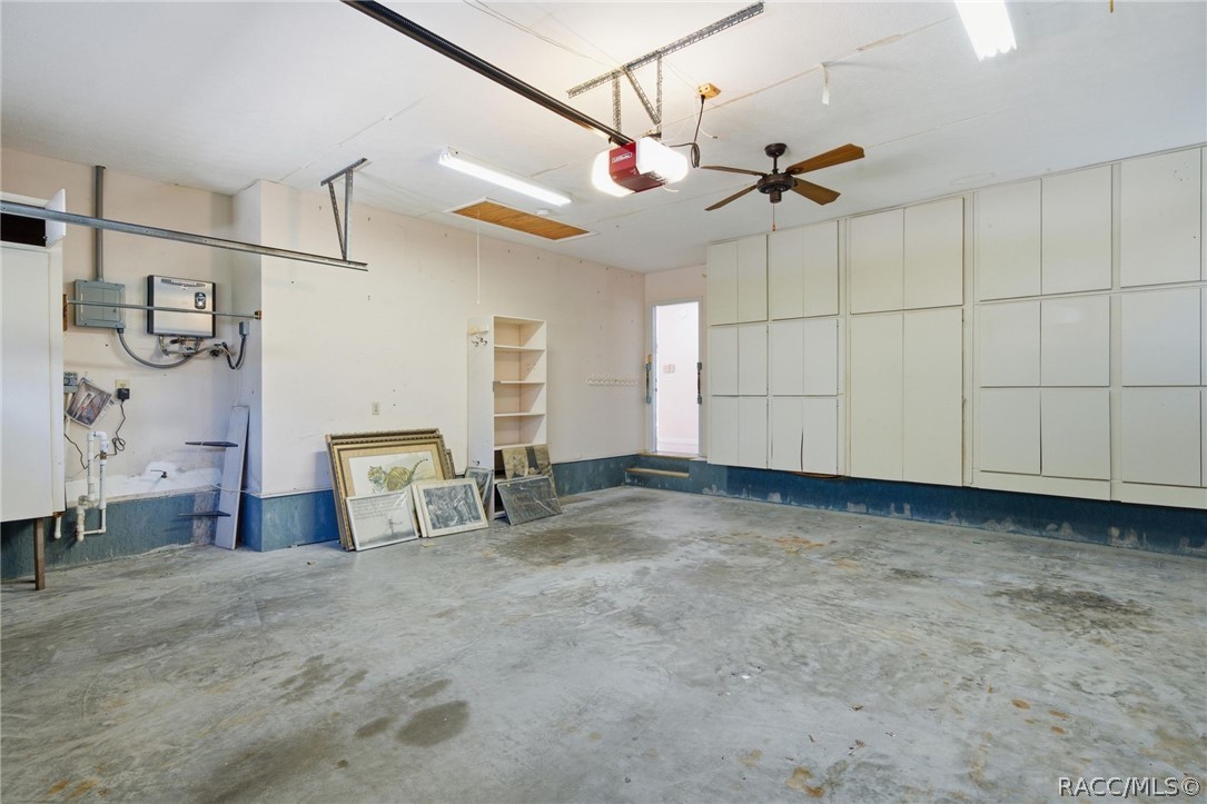 11782 W Valley Spring Lane, Homosassa, FL 34448