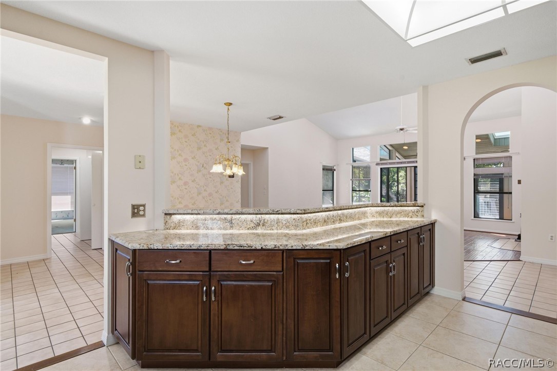 11782 W Valley Spring Lane, Homosassa, FL 34448