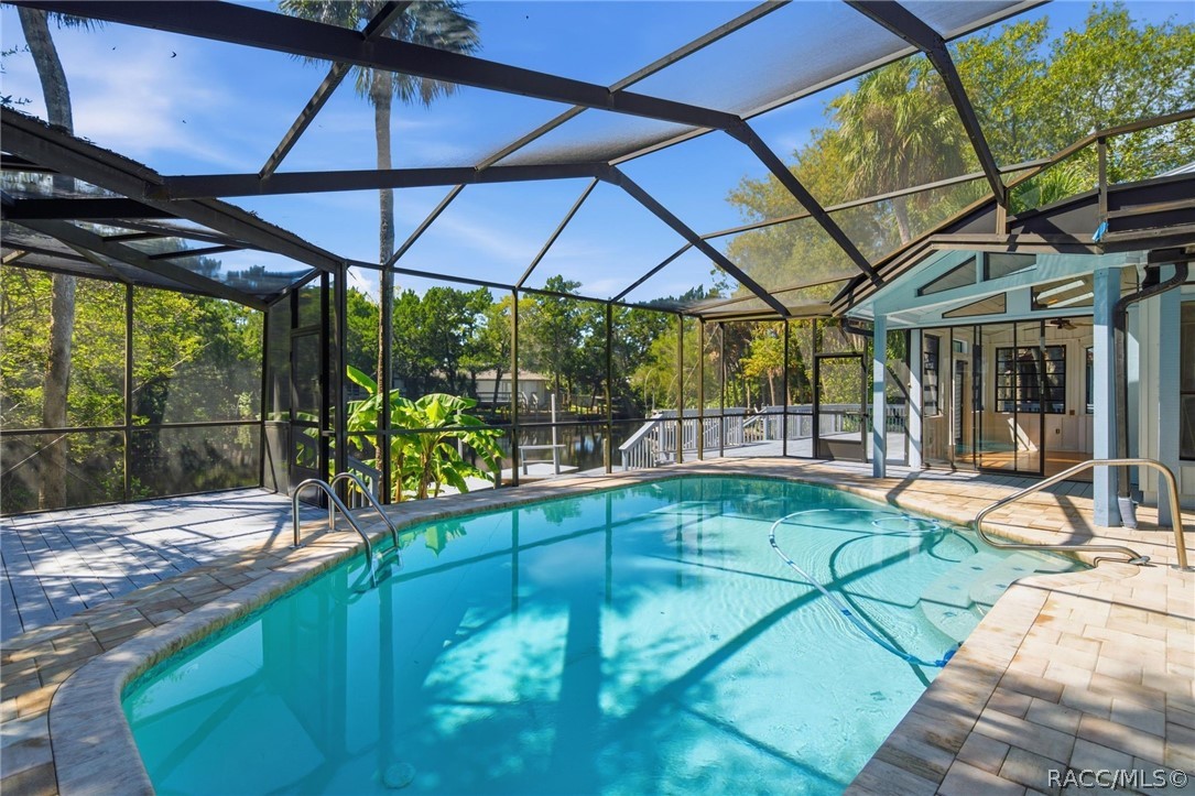 11782 W Valley Spring Lane, Homosassa, FL 34448