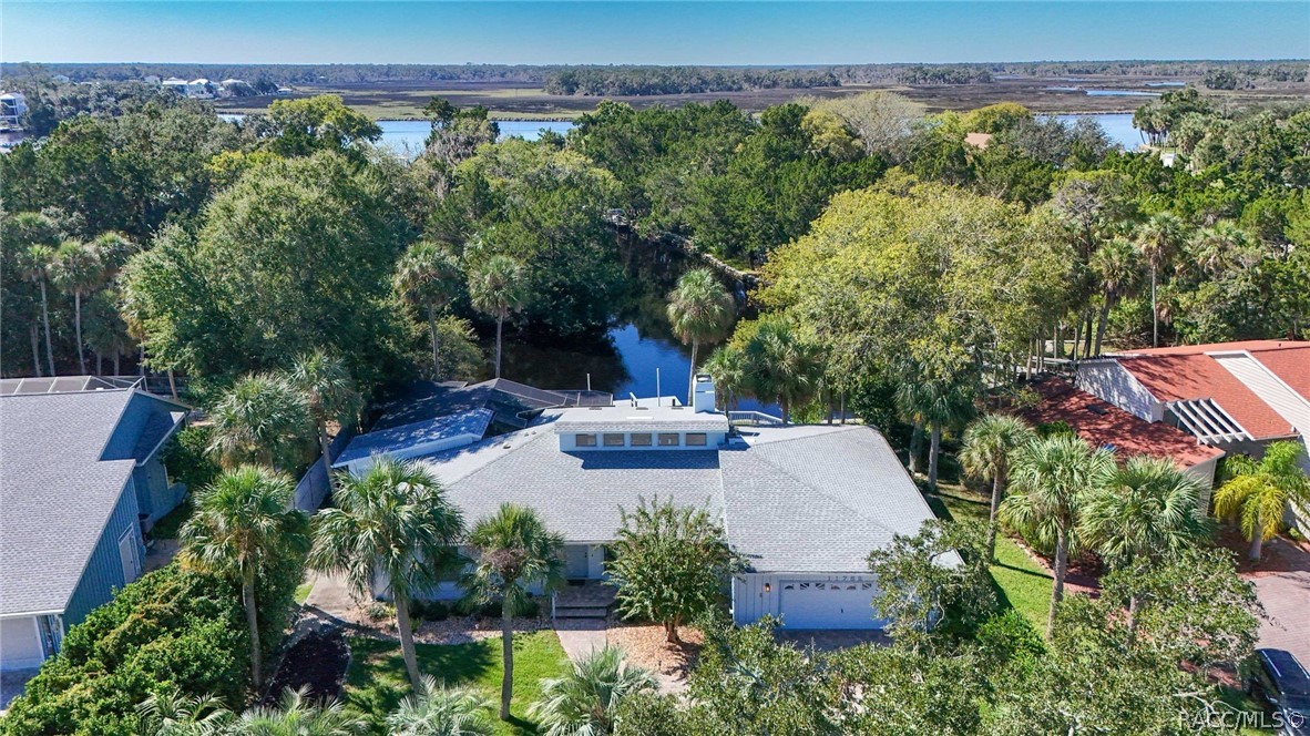 11782 W Valley Spring Lane, Homosassa, FL 34448