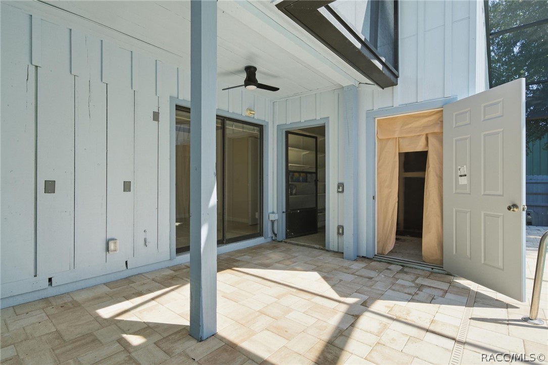 11782 W Valley Spring Lane, Homosassa, FL 34448