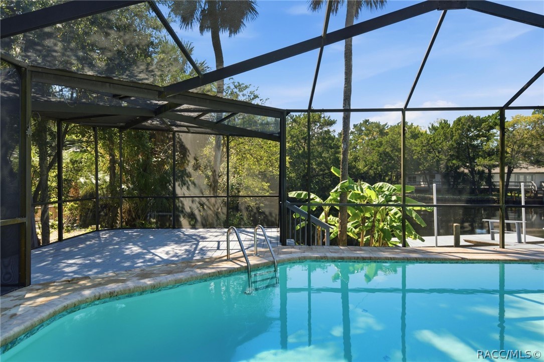 11782 W Valley Spring Lane, Homosassa, FL 34448