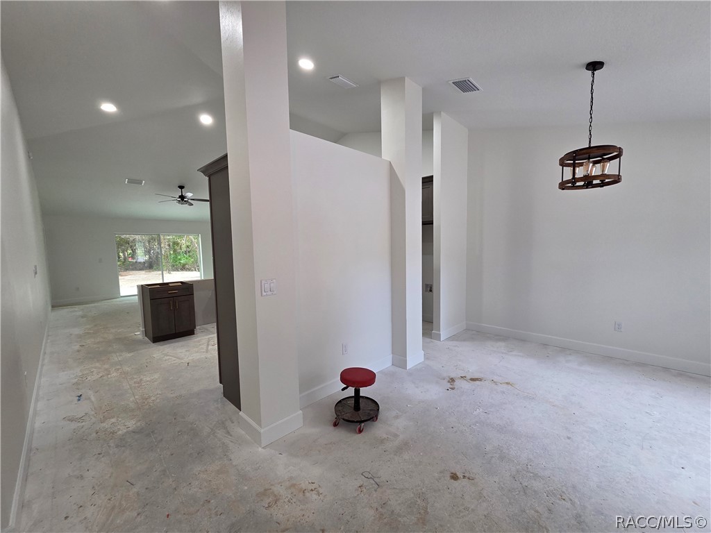 10487 W Dunnellon Road, Crystal River, FL 34428