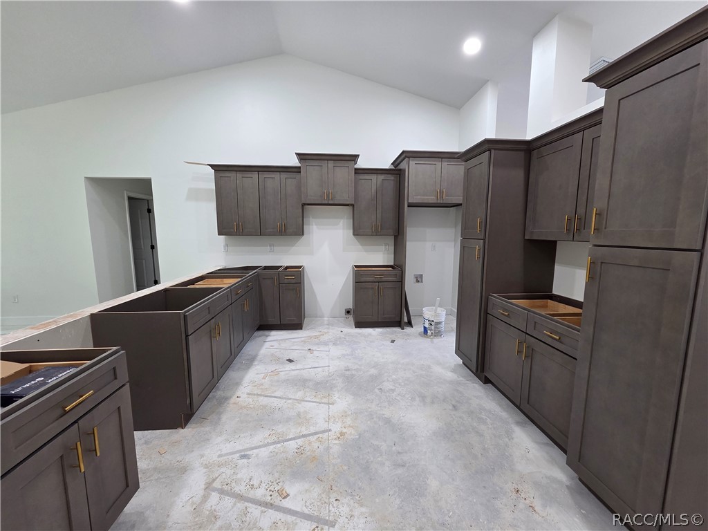 10487 W Dunnellon Road, Crystal River, FL 34428