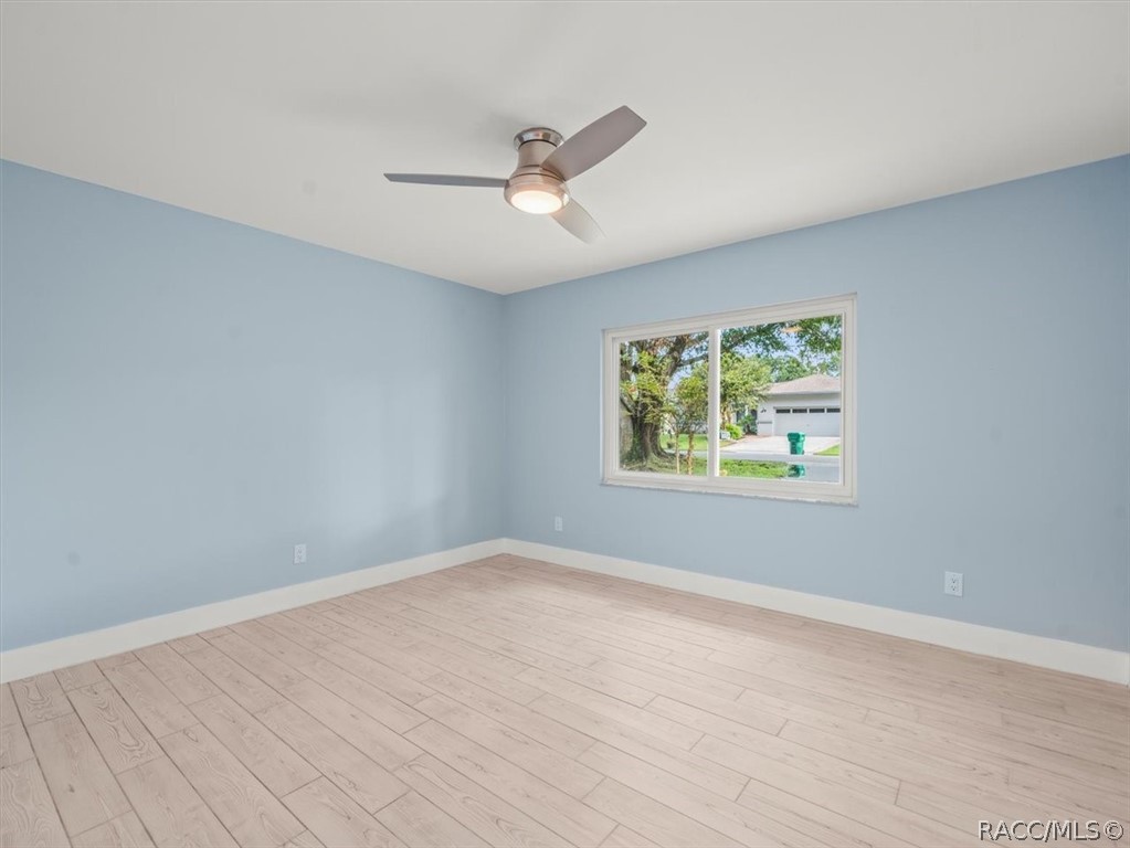 11815 W Waterway Drive, Homosassa, FL 34448