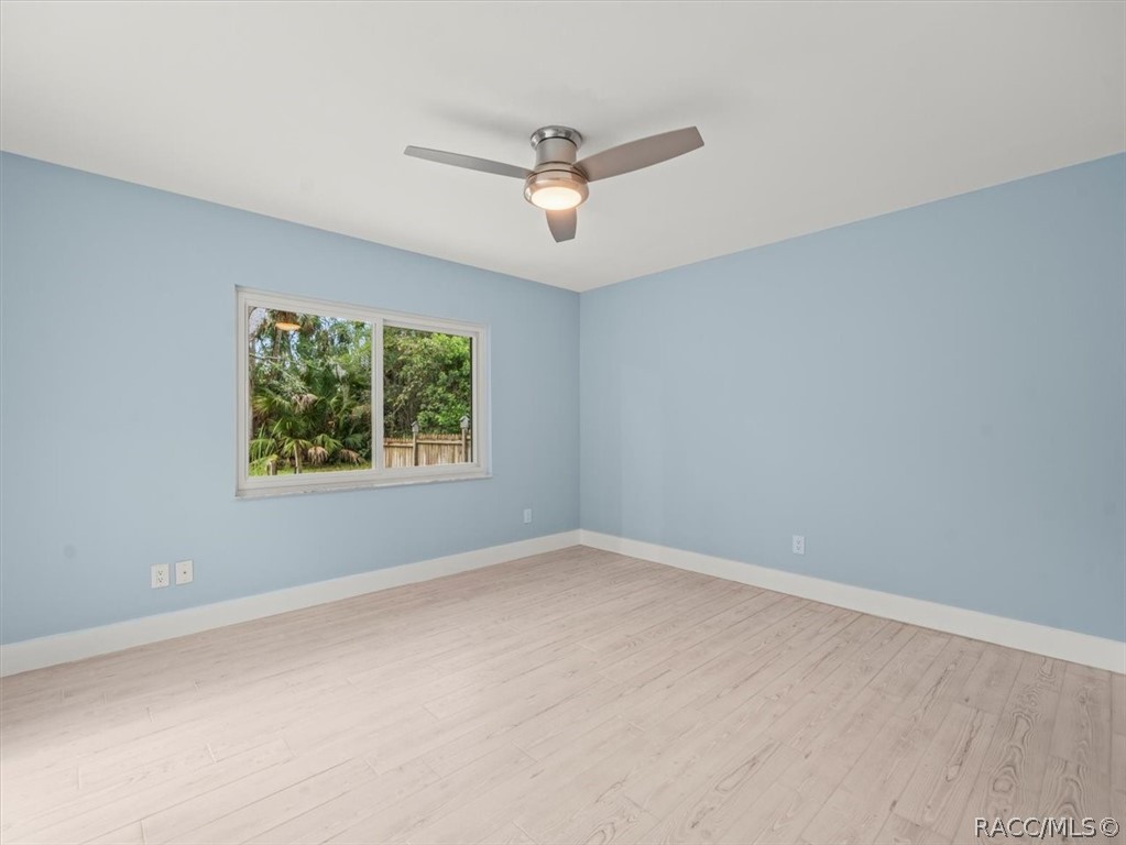 11815 W Waterway Drive, Homosassa, FL 34448