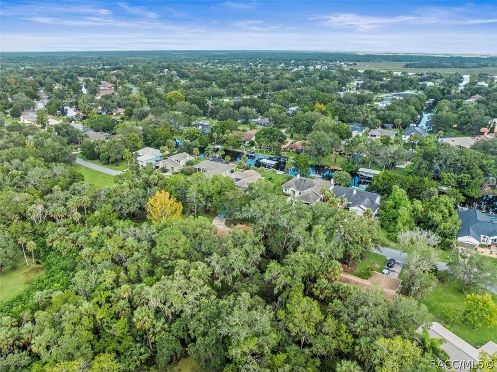 11815 W Waterway Drive, Homosassa, FL 34448