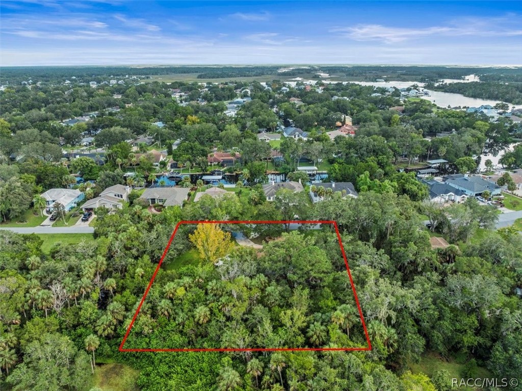 11815 W Waterway Drive, Homosassa, FL 34448