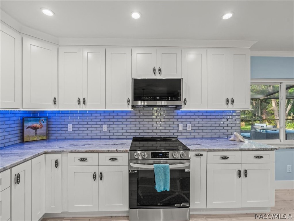 11815 W Waterway Drive, Homosassa, FL 34448