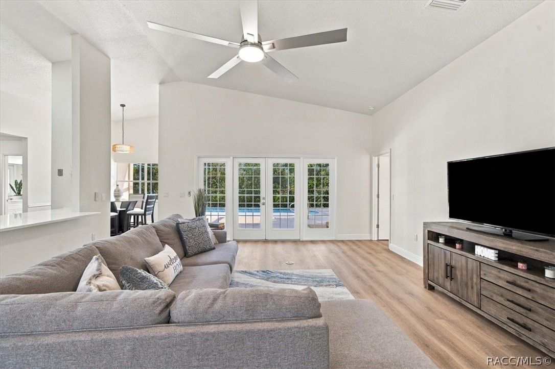 18 Dahlia Court S, Homosassa, FL 34446
