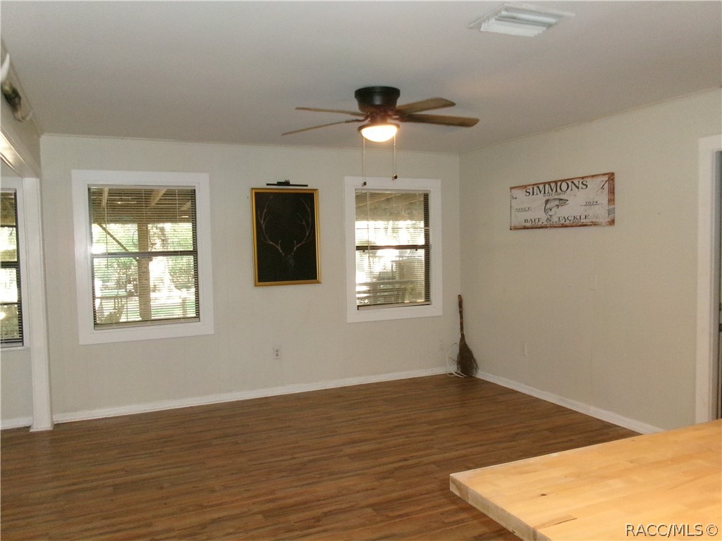 353 N Robin Hood Road, Inverness, FL 34450