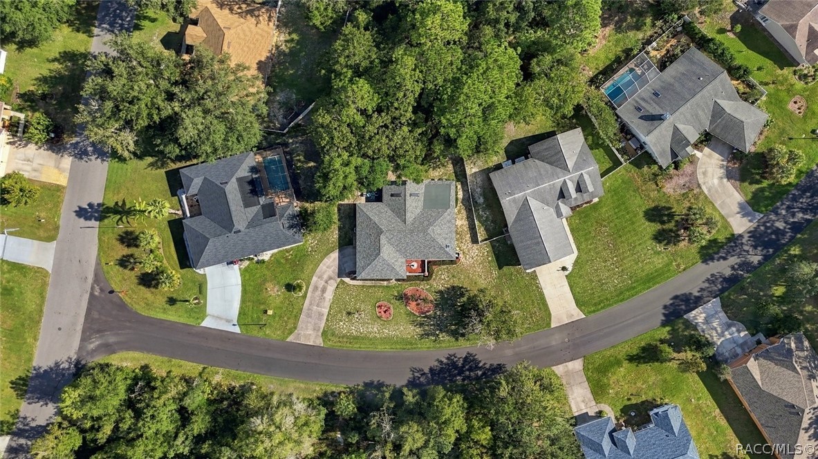 5 Mangrove Court S, Homosassa, FL 34446