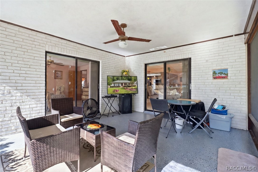 screened porch w/new epoxy floor